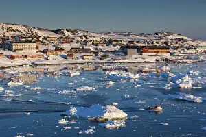 Greenland, Disko Bay, Ilulissat, town view, sunset