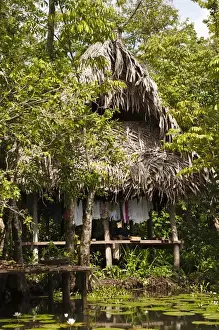 Images Dated 3rd November 2010: Guatemala, Lake Izabal. Indigenous people dwelling on Lake Izabal (Lago de Izabal)