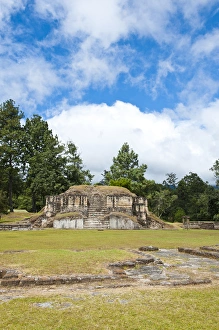 Images Dated 29th October 2010: Guatemala, Tecpan. The ruins of Iximche near Tecpan, Guatemala