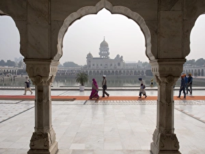 Woman Prints: Gurudwara Bangla Sahib, New Delhi, India