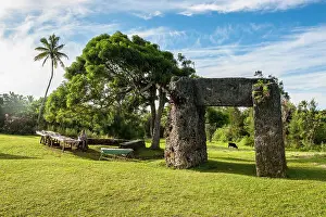 Images Dated 22nd June 2011: Haamonga a Maui (Burden of Maui), stone trilithon build in the 13th century, Tongatapu