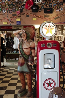 Images Dated 16th January 2012: Hackberry, Arizona, United States. Route 66