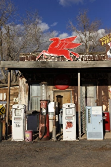 Images Dated 16th January 2012: Hackberry, Arizona, United States. Route 66