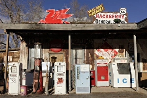 Images Dated 16th January 2012: Hackberry, Arizona, United States. Route 66