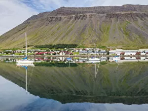 Cityscapes Collection: The harbor. Isafjordur, capital of the Westfjords (Vestfirdir) in Iceland