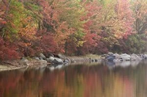 Harriman State Park, New York, USA Reflections of the autumn shoreline