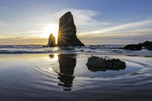 Images Dated 13th October 2021: Haystack Rock Pinnacles at low tide in Cannon Beach, Oregon, USA