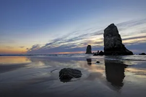 Images Dated 13th October 2021: Haystack Rock Pinnacles at low tide in Cannon Beach, Oregon, USA