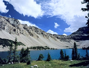 High Uintas Wilderness, Utah. USA. Cliffs above Amethyst Lake. Amethyst Basin. Uinta Mountains
