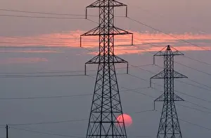 Images Dated 26th July 2008: High voltage electric transmission lines at sunset in Boise, Idaho