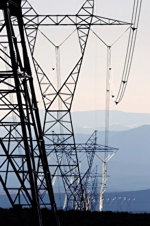 Images Dated 26th May 2006: High voltage electrical transmission powerlines