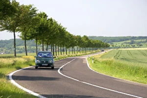 Images Dated 18th June 2006: Highway route 423 near Blieskastel in northwest Germany. germany, german, europe