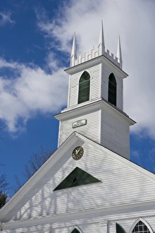 Images Dated 14th February 2008: The historic 1832 Union Hall in Newfane, Vermont