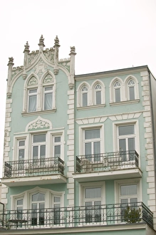 Images Dated 27th April 2005: historic building