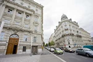 Images Dated 2nd October 2006: Historic buildings of Vienna, Austria