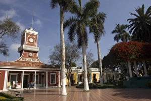 Images Dated 23rd May 2005: Historic library in Barranco neighborhood, Lima, Peru