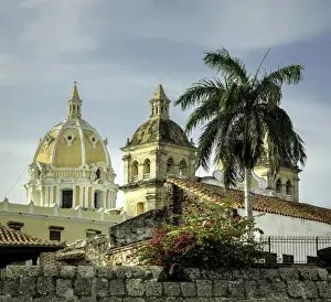 Images Dated 17th January 2015: Historic Spanish colonial walls and fortifications surround the Old City of Cartagena