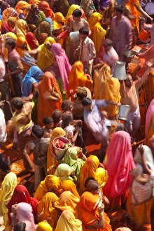 Images Dated 2nd March 2010: Holi festival at a temple, Mathura, Uttar Pradesh, India