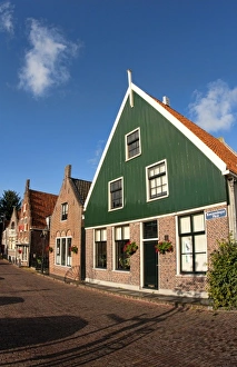 Images Dated 2027 September: Homes in the small town of Edam, the Netherlands