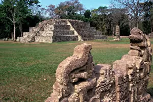 Images Dated 27th July 2006: Honduras, Copan, Gran Plaza. Temple IV