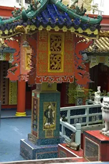 Images Dated 6th April 2009: Hong Kong, Hong Kong Island. Goddess of Mercy temple at Repulse Bay, ornate pagoda