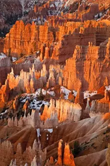 Images Dated 19th April 2009: Hoodoos at Sunrise Point in Bryce Canyon National Park in Utah