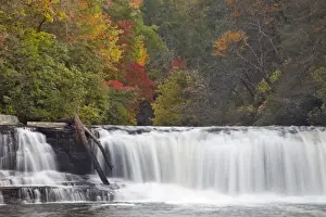 Images Dated 16th October 2009: Hooker Falls on Little River in the DuPont State Forest near Brevard, North Carolina