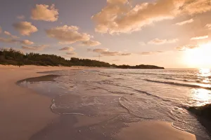 Images Dated 7th April 2011: Horseshoe Bay beach, Bermuda