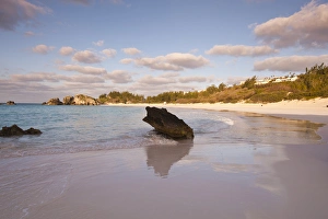 Images Dated 7th April 2011: Horseshoe Bay beach, Bermuda