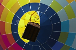 Waikato Prints: Hot air balloon, Balloons over Waikato Festival, Lake Rotoroa, Hamilton, Waikato
