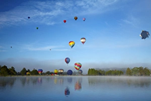 Images Dated 25th March 2015: Hot air balloons, Balloons over Waikato Festival, Lake Rotoroa, Hamilton, Waikato