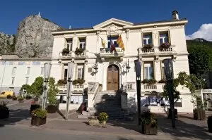 Images Dated 18th August 2008: Hotel de Ville, Town Hall, Castellane, Provence, France