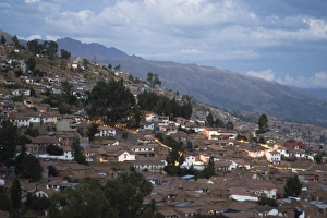 Images Dated 15th May 2005: Houses with clay tile roofs, viewed from above, Cuzco, Peru