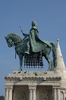 Images Dated 13th September 2009: Hungary, Budapest. Buda, Castle Hill, statue of King Stephen, the first king of Hungary
