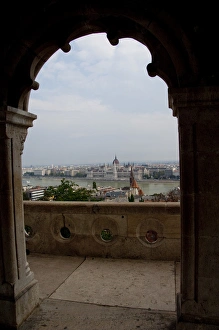 Images Dated 14th September 2009: Hungary, Budapest, Buda, Castle Hill, Fishermans Bastion. View across Danube