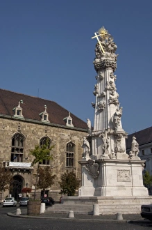 Hungary, Budapest, Buda, Castle Hill, Holy Trinity Square. Monument to the victims