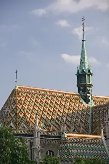 Images Dated 11th May 2004: HUNGARY-Budapest: Buda / Castle Hill - Matthais Church (b. 1896) Roof Detail