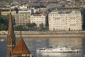 Images Dated 11th May 2004: HUNGARY-Budapest: Buda / Castle Hill View of- Danube River, Calvanist Church