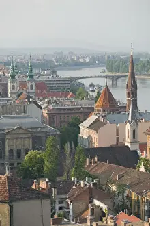 Images Dated 11th May 2004: HUNGARY-Budapest: Buda / Castle Hill View of- Danube River & Vizivaros (Watertown)