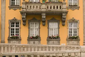 Budapest Prints: HUNGARY-Budapest: Buda- House on Corvin ter (Square) Vizivaros / Watertown