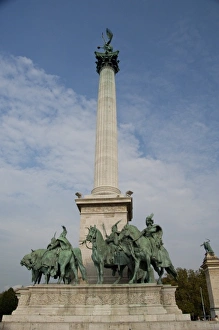 Hungary, Budapest, Pest, Heros Square. Millennium Monument built in 1896 for citys 1