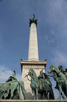 Images Dated 14th September 2009: Hungary, Budapest, Pest, Heros Square. Millennium Monument built in 1896 for citys 1