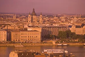 Images Dated 30th June 2007: HUNGARY, Budapest. View from Fishermans Bastion, Castle Hill