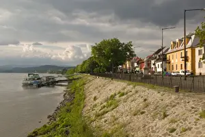 Riverfront Prints: HUNGARY-DANUBE BEND-Vac: Liszt Ference sitany / Danube Riverfront