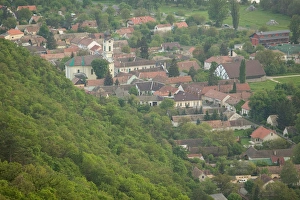 Images Dated 9th May 2004: HUNGARY-DANUBE BEND-Visegrad: Visegrad Citadel (b.1259) - View of Danube River