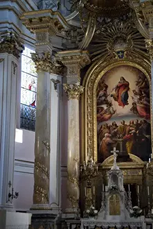 Images Dated 12th September 2009: Hungary, Kalocsa. Historic baroque Kalocsa Cathedral