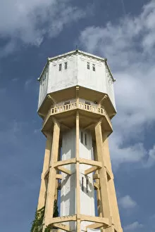 Images Dated 18th May 2004: HUNGARY-Lake Balaton Region-SIOFOK: Landmark Wooden Water Tower (b.1912)