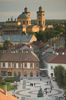 Images Dated 14th May 2004: HUNGARY-Northern Uplands / Bukk Hills-Eger: One of Hungarys Prime Wine Growing