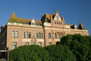 Images Dated 18th May 2004: HUNGARY-Southern Transdanubia-PECS: Art Nouveau Style Main Post Office