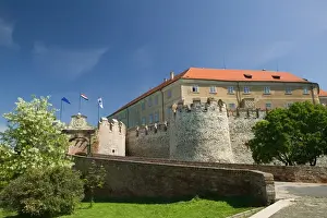 Images Dated 18th May 2004: HUNGARY-Southern Transdanubia-SIKLOS: Hungarys Southernmost Town